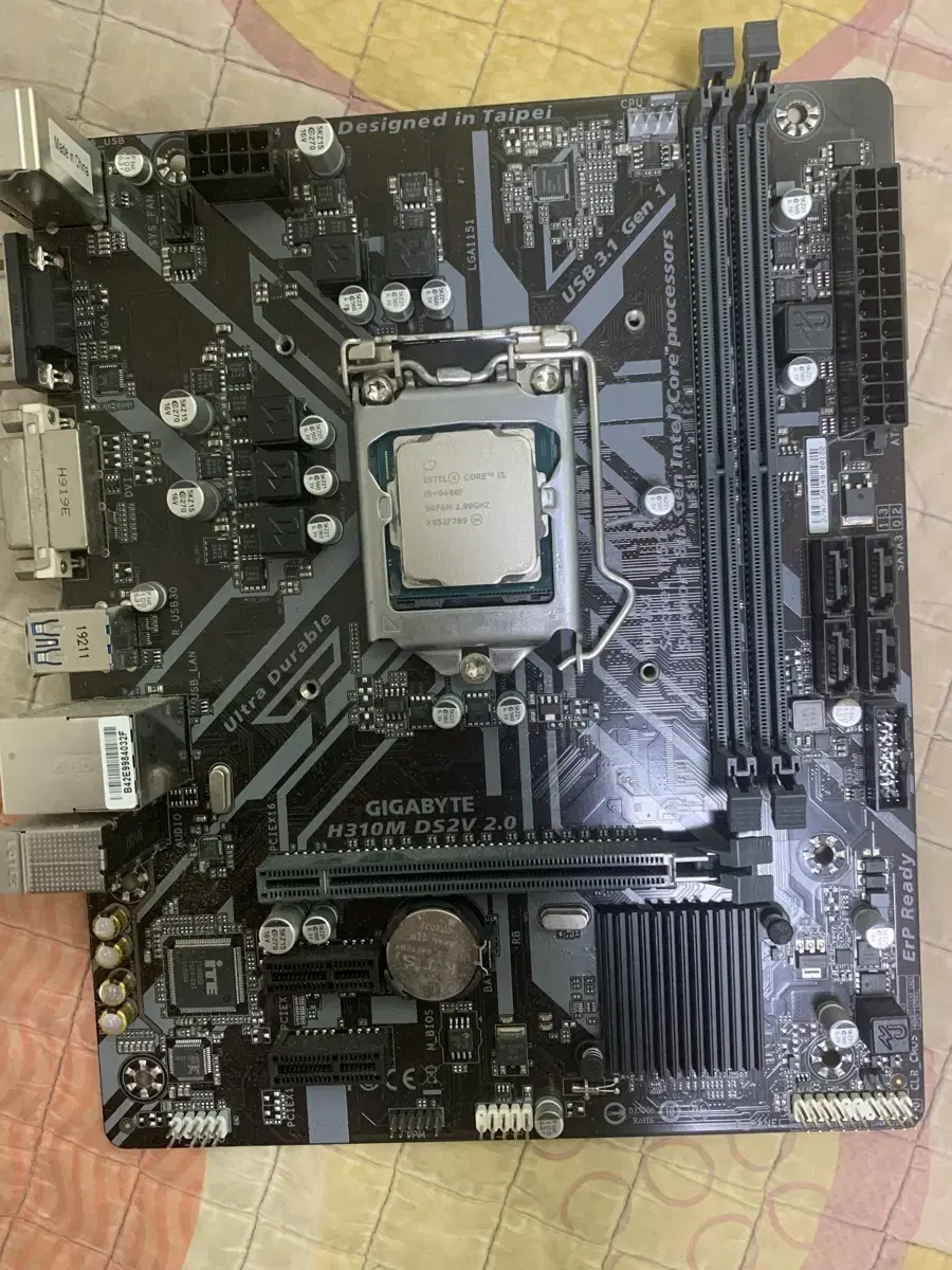 인텔 i5 9400f cpu + H310M 메인보드 셋 팝니다